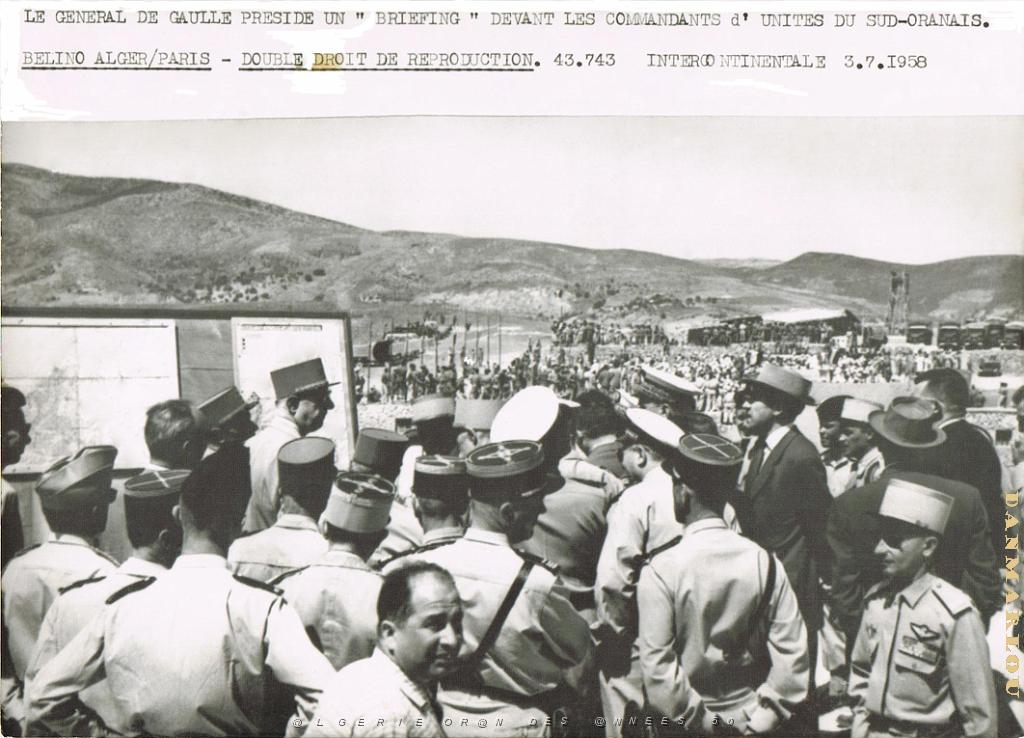 ECHO D ORAN 130 DE GAULLE DANS LE SUD ORANAIS.jpg